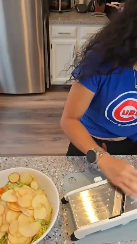 Lettuce-Free Salad